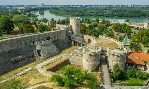 Otobüsle, İstanbul Hareketli Büyük Balkan Turu 9 Günde 9 Ülke